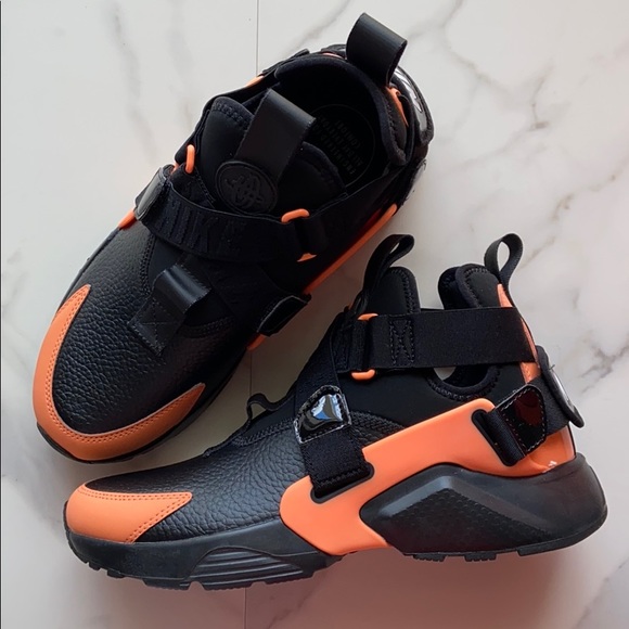 NWT Nike Air Huarache City utility - Picture 3 of 8